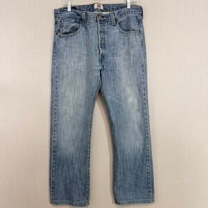 Levis 501 Original Fit Mens Jeans 34x30 Light Wash Blue Straight Leg Button Fly